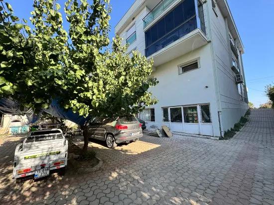 İzmir Seferihisar Ürkmez'de Satılık 2 + 1 Ultra Lüks Daire Denize 200 Metre