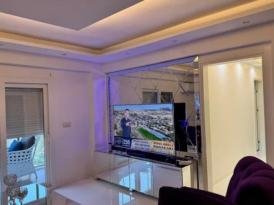 İzmir Seferihisar Ürkmez'de Satılık 2 + 1 Ultra Lüks Daire Denize 200 Metre