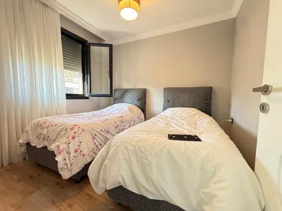 Seferihisar Doğanbey'de 3+1 Müstakil Havuzlu Villa, Ayrı Mutfak, Geniş Bahçe