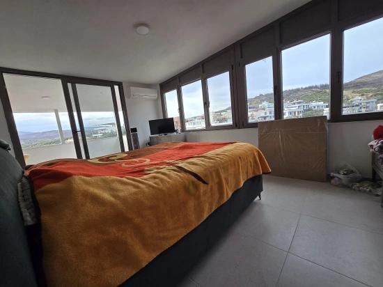 İzmir Seferihisar Ürkmez De Satılık Geniş Bahçeli 3+1 Yazlık Villa