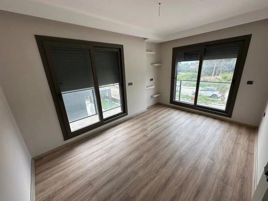 Seferihisar Doğanbey De 3+1 Satılık Denize 50 Metre Yazlık Villa