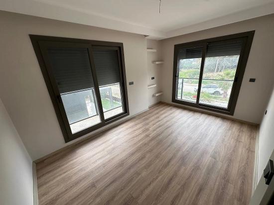 Seferihisar Doğanbey De 3+1 Satılık Denize 50 Metre Yazlık Villa