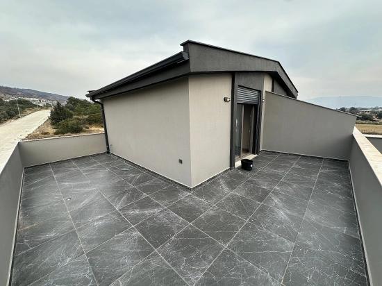 Seferihisar Doğanbey De 3+1 Satılık Denize 50 Metre Yazlık Villa