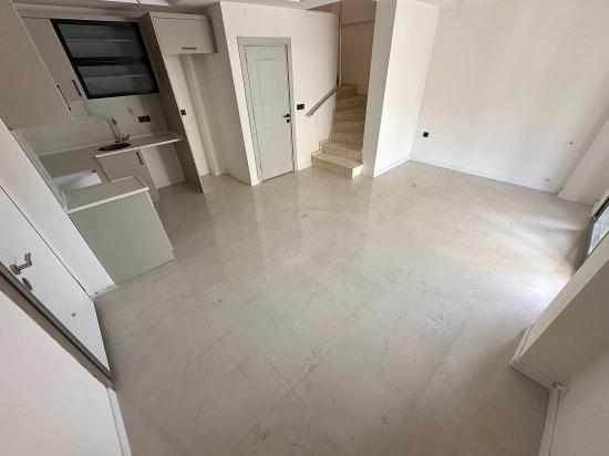 İzmir Seferihisar Doğanbey De Satılık Bahçeli 2+1 Yazlık Villa