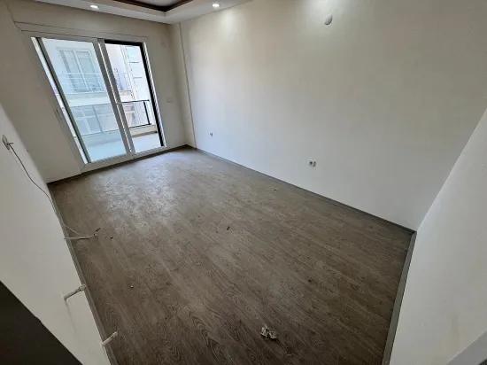 İzmir Seferihisar Ürkmez Merkez De Satılık 3+1 Yazlık Daire Denize 450 Metre