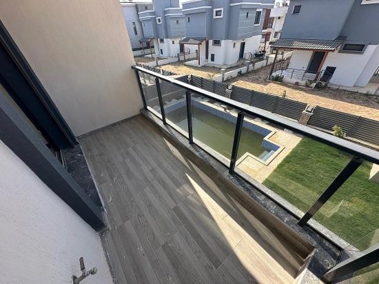 İzmir Seferihisar Doğanbey De Satılık Bahçeli Yazlık 3+1 Müstakil Havuzlu