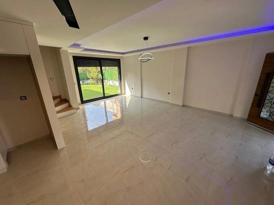 Seferihisar Doğanbey De Satılık 3+1 Yazlık Müstakil Villa Denize 80 Metre