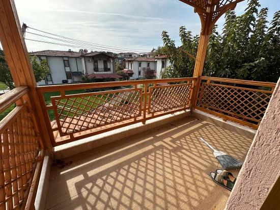 Seferihisar Ürkmez De Havuzlu Site İçinte 3+1 Satılık Villa