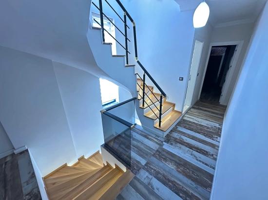 İzmir Seferihisar Ürkmez De Satılık Bahçeli 4+1 Müstakil Villa Denize 60 Metre