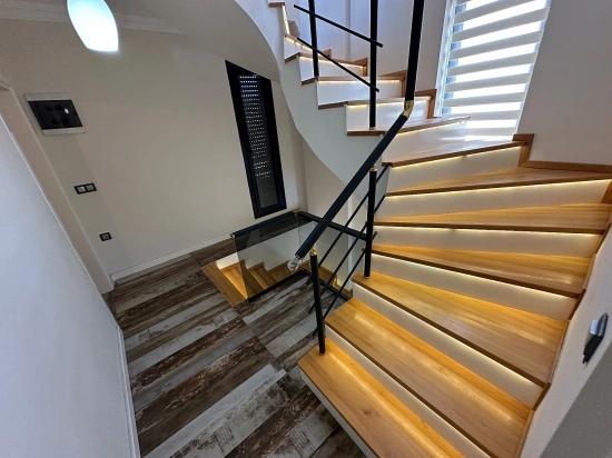 İzmir Seferihisar Ürkmez De Satılık Bahçeli 4+1 Müstakil Villa Denize 60 Metre