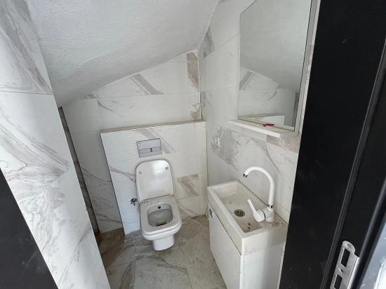 Gümüldür  de Satılık Bahçeli 3+1 Villa Denize 600 Metre Mesafededir